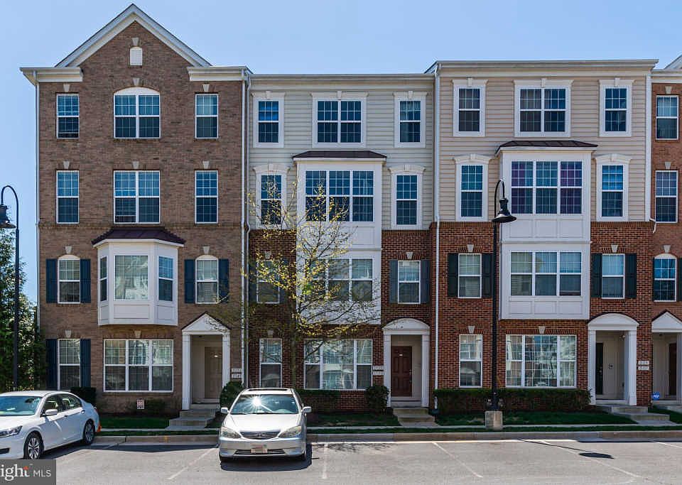 1st image of 15155 Silica St #106