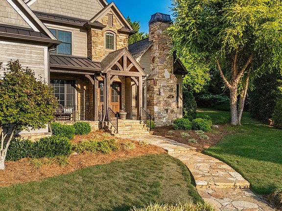 3rd image of 1512 Lukes Woods Ln