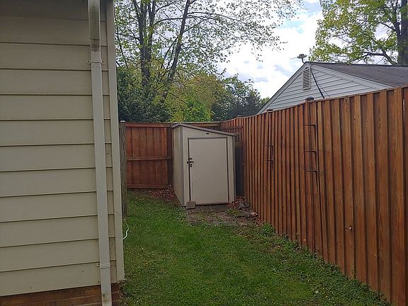 5th image of 1356 Oakshire Ct