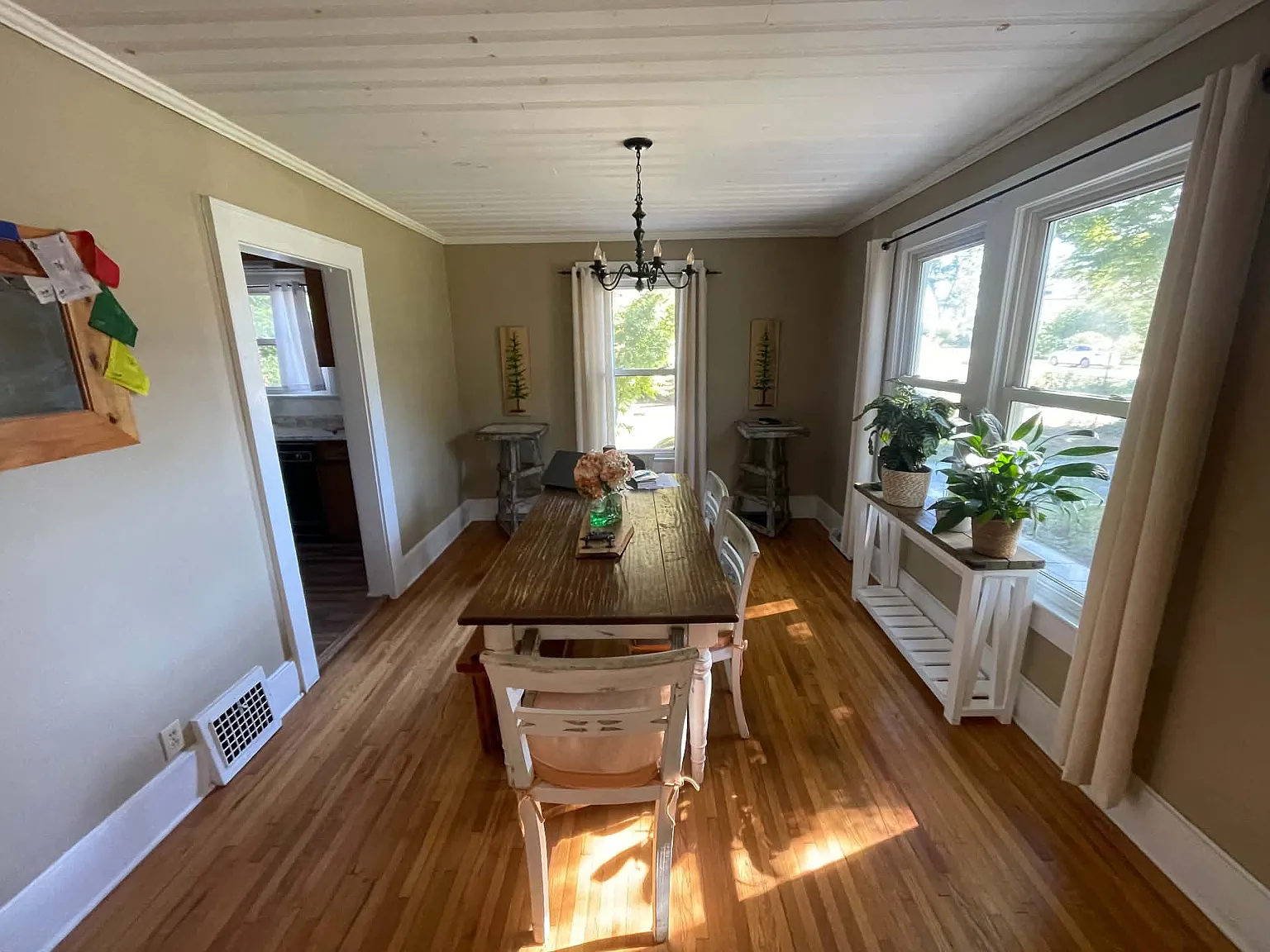 2 bed, 1382 sqft, $1,950 — Photo 4
