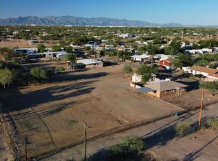 975 E Fenley Dr, Tucson, AZ 85756