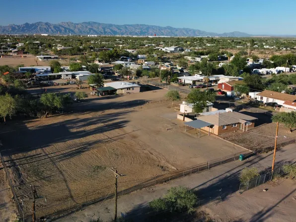 975 E Fenley Dr, Tucson, AZ 85756