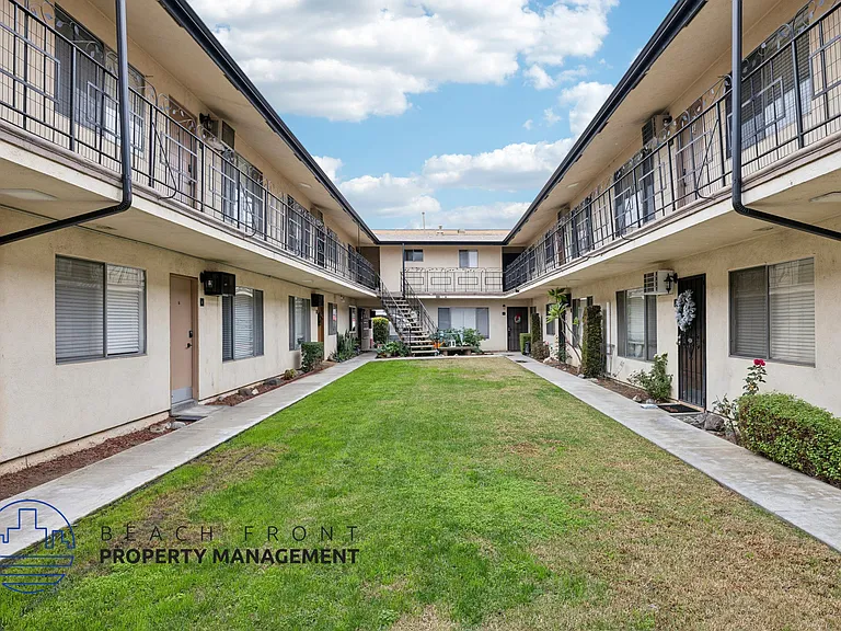 850 N Citrus St. — Photo 23
