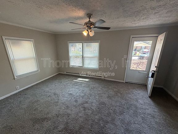 3rd image of 702 E Phillips St