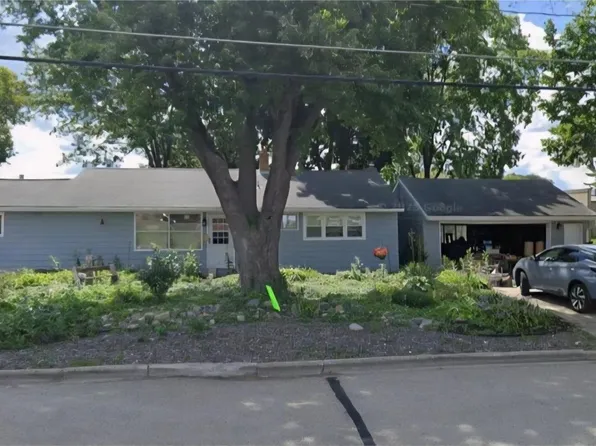 315 Lincoln Ave, Prairie Du Sac, WI 53578