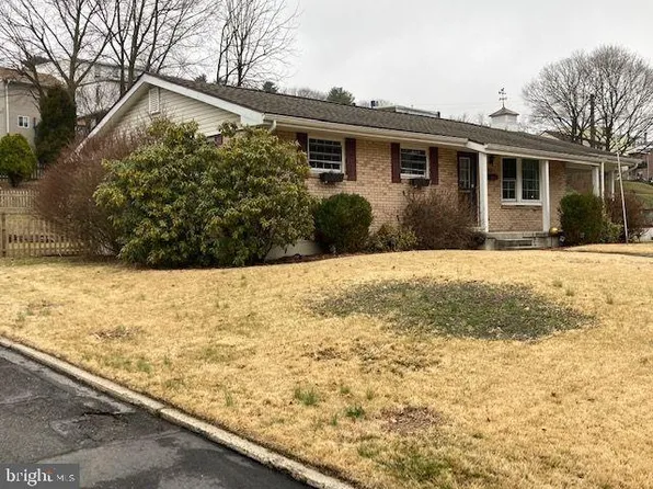 800 E Norwegian St, Pottsville, PA 17901