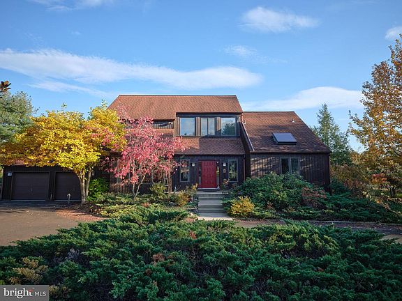 2nd image of 3054 Comfort Rd