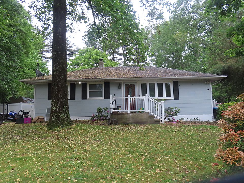 1st image of 9 Peach Tree St