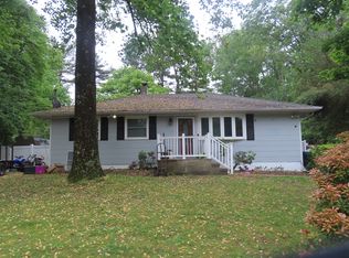 9 Peach Tree St, Jackson, NJ 08527