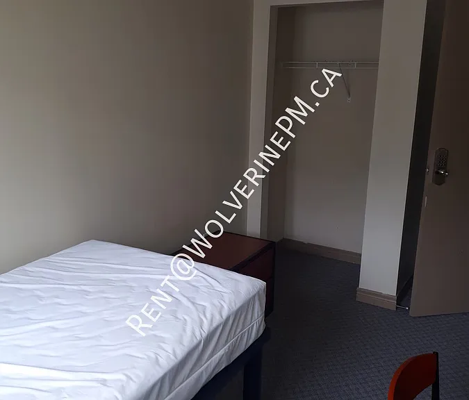 251 Lester St #201 — Photo 22