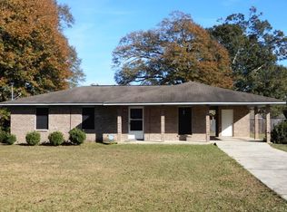 107 Woodlawn Ave, Atmore, AL 36502