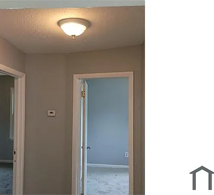 3 bed, 1200 sqft, $1,300 — Photo 4