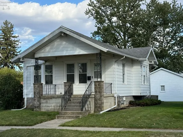 1117 Carbon St, Fremont, OH 43420