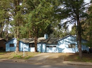 24784 Parkside Dr, Veneta, OR 97487