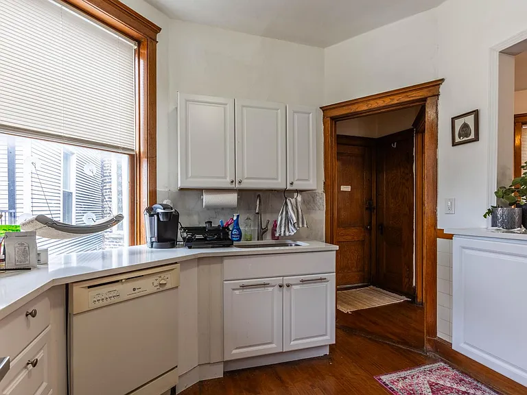 3328 N Clark St #3 — Photo 5