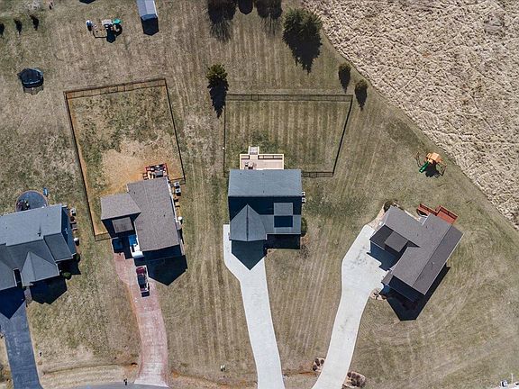 5th image of 1062 Wye Oak Ct