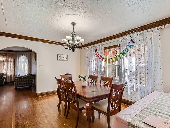 3rd image of 2118 Wenonah Ave