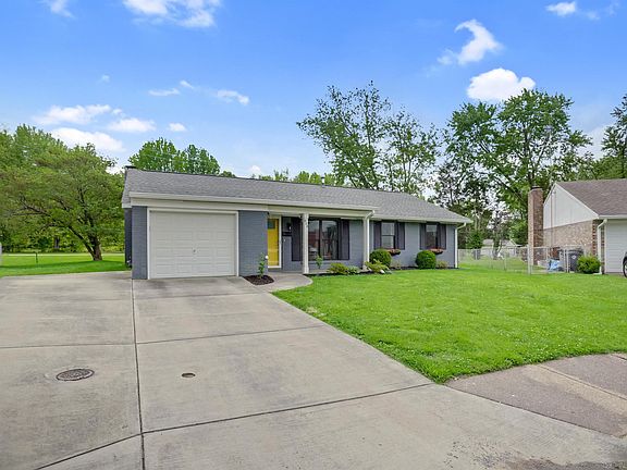 3rd image of 800 Dover Ct