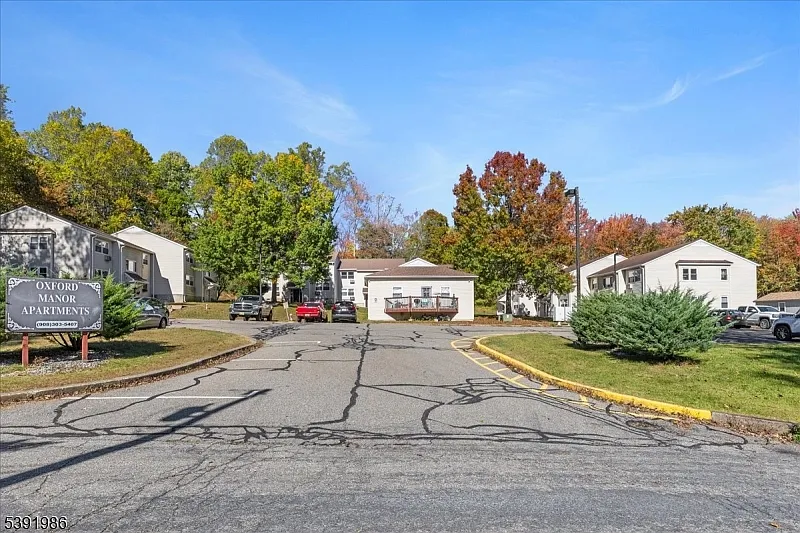 1 bed, 1.0 bath, $1,350 — Photo 4