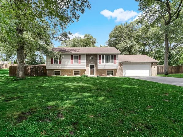 3031 Huntington Ave, New Chicago, IN 46342