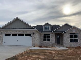 105 Promenade Cir, Russellville, AR 72801