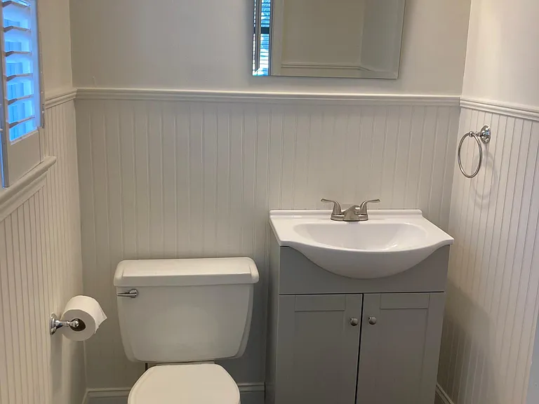 1710 Thacker Ave — Photo 11