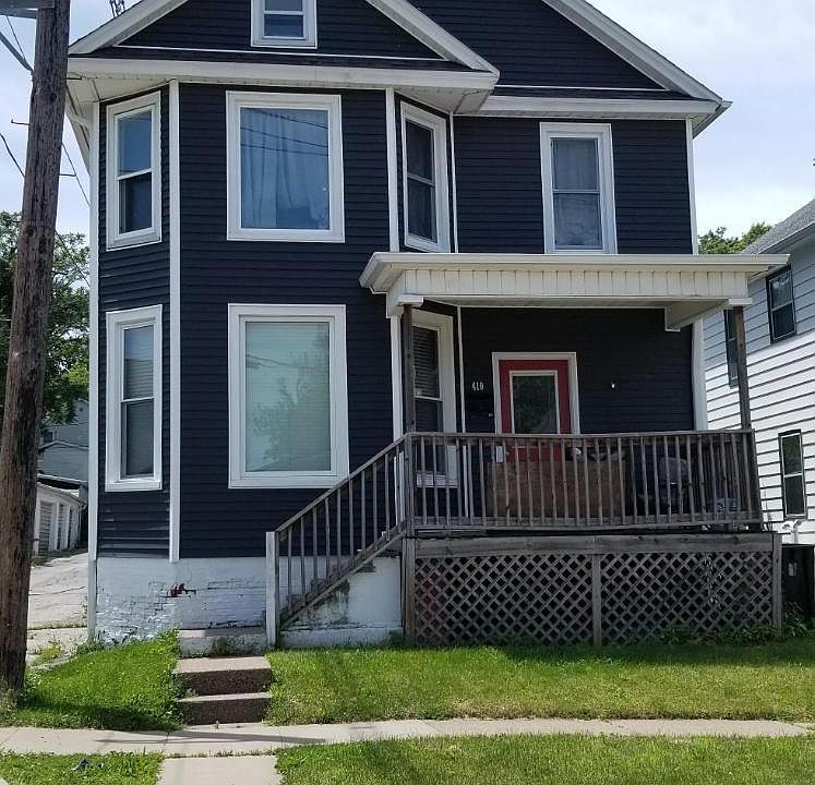 2nd image of 410 Pine St