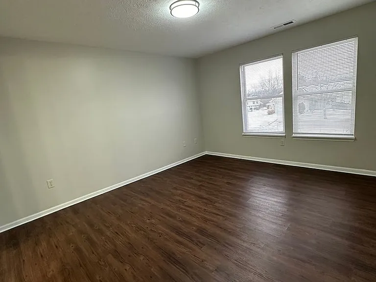 3611-3613 E Thornhill-ROLLEY — Photo 14