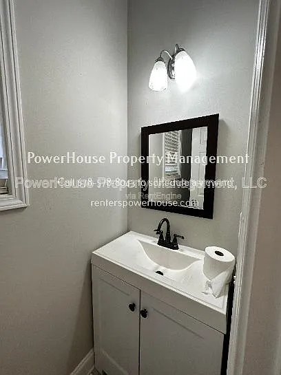 2403 Walnut Tree Ln — Photo 40