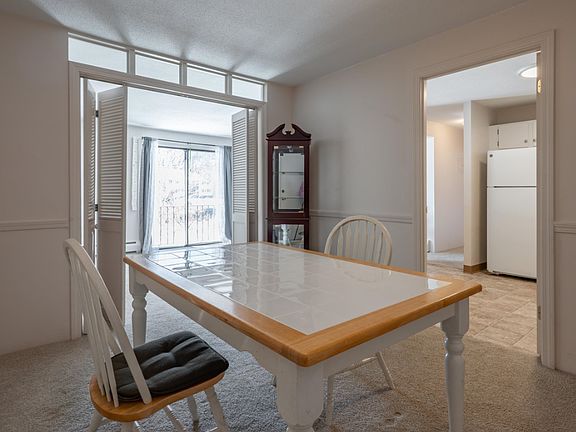 5th image of 36 English Village Rd #36R