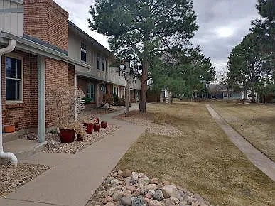 10360 E Jewell Ave — Photo 45