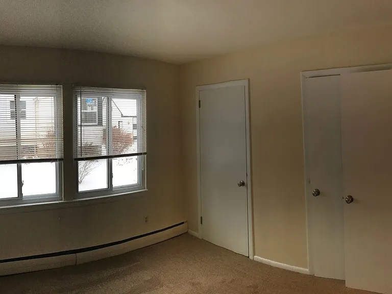 725 Wayzata Blvd E — Photo 5