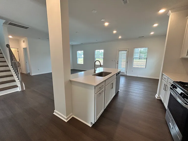 151 Hanover Dr — Photo 13