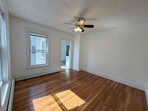 2nd image of 327 Columbia St #3