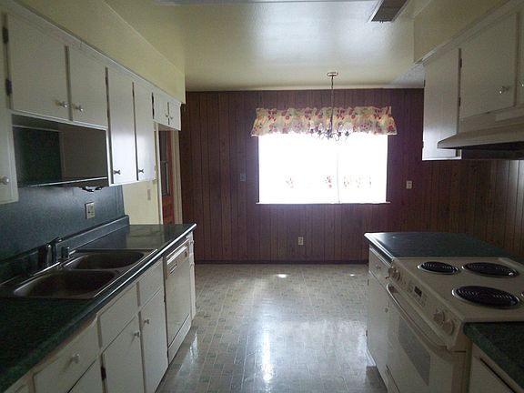 4th image of 4481 N Lafayette Ave