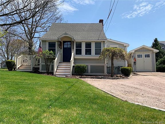 2nd image of 165 Limewood Ave