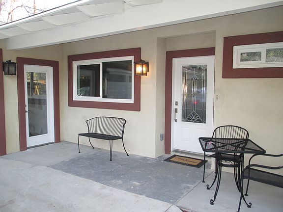 3rd image of 2670 Lincoln Ave