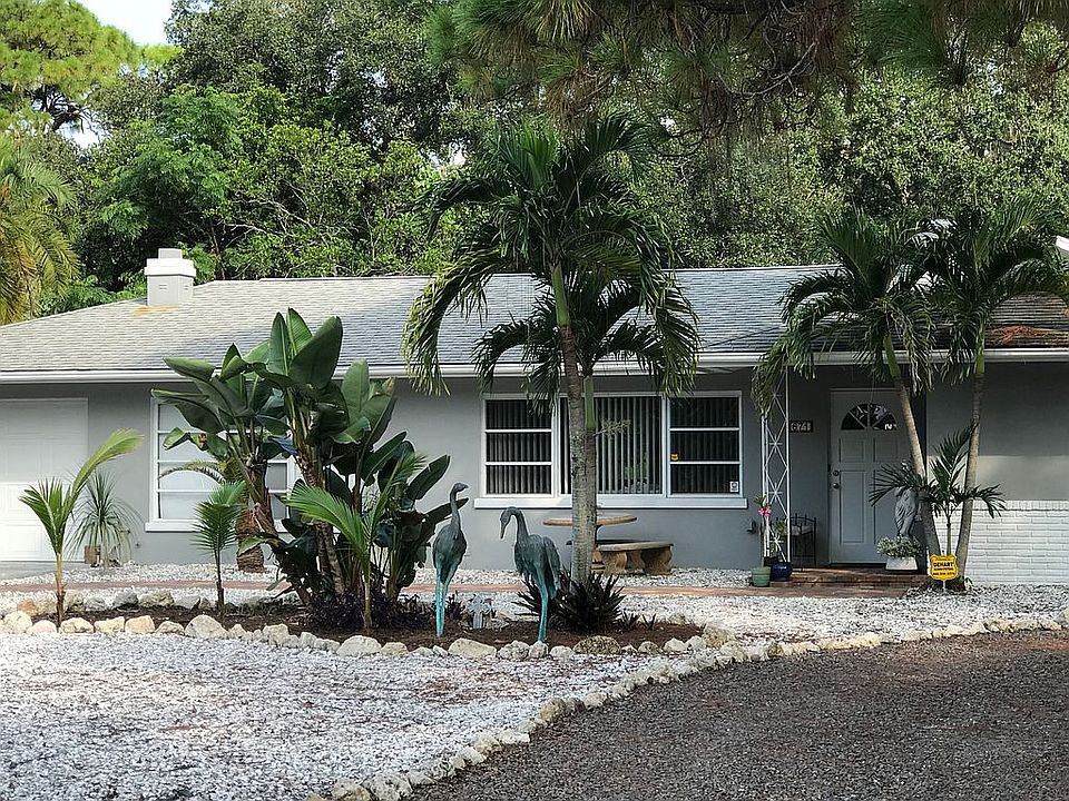 1st image of 671 Beverly Dr