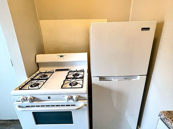 5th image of 701 N Wayne St #128