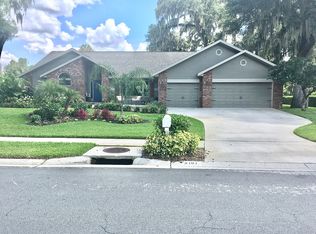 2101 Arbor Oaks Dr, Valrico, FL 33594