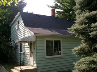 1050 N McAree Rd, Waukegan, IL 60085