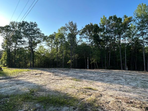 216 Forest Lake Rd, Beaumont, MS 39423