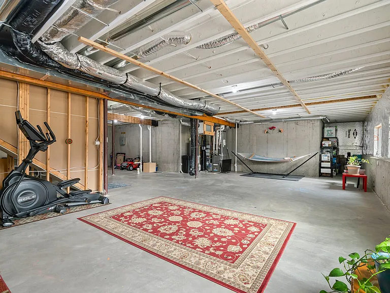 657 Aster Rd — Photo 38