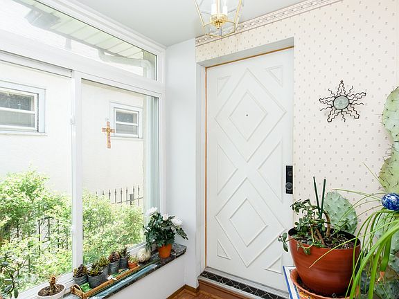 5th image of 3620 N Kimball Ave #1