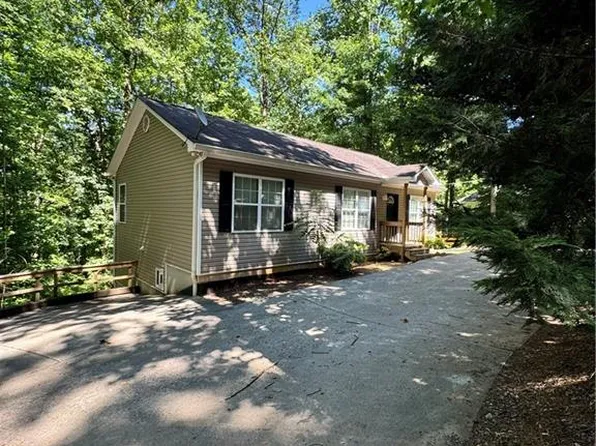 112 Price Ln, Dahlonega, GA 30533