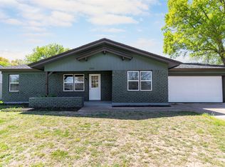 2103 9th St, Brownwood, TX 76801