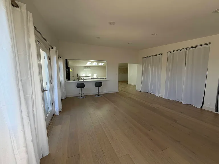 5232 Katrina Ct — Photo 8