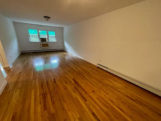 Rented by Voro, LLC | media 8