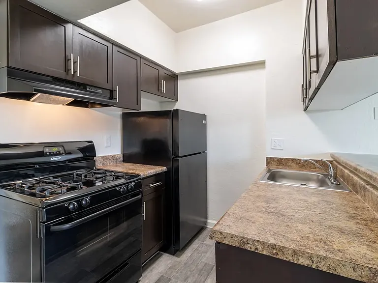 The Residences At Camelback West — Photo 7