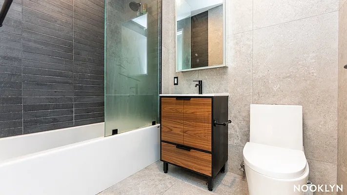 Rented by Ladore Management | media 11